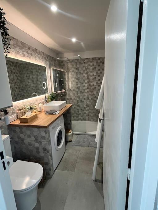 Studio Cosy Avec Terrasse Sur La Plage La Seyne-sur-Mer Eksteriør bilde